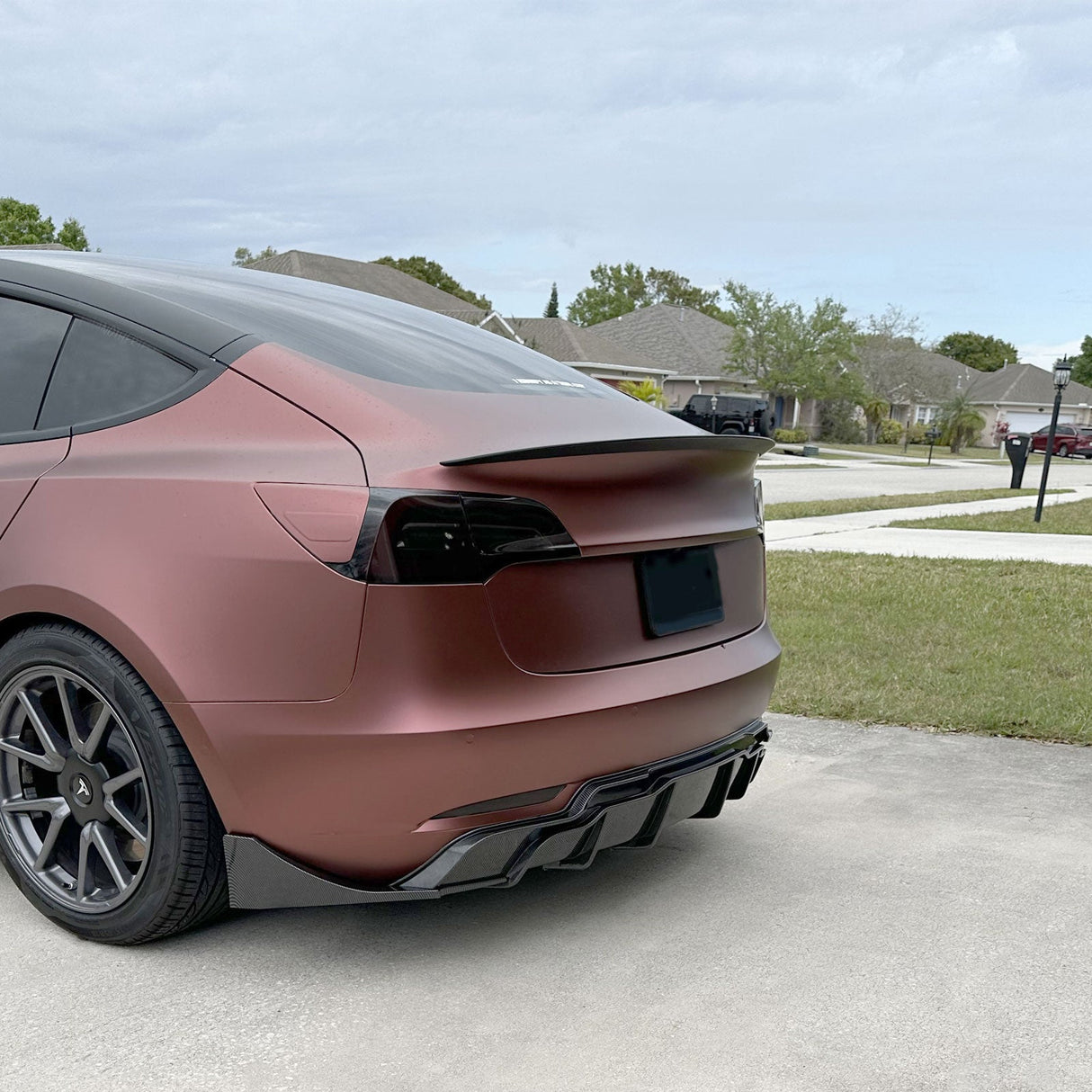 (Patented ABS) For 17-23 Tesla Model 3 Rear Diffuser