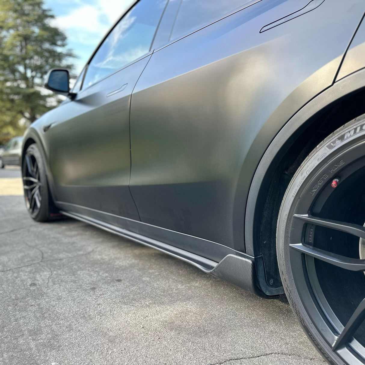 (Patented ABS) For 20-24 Tesla Model Y Side Skirts